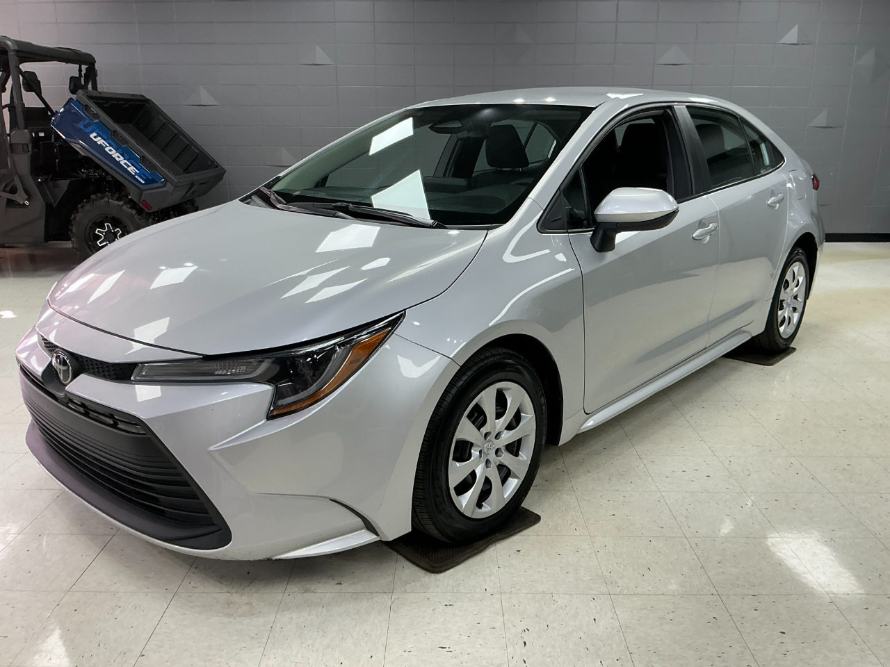 Toyota Corolla LE CVT (Natl) 2024