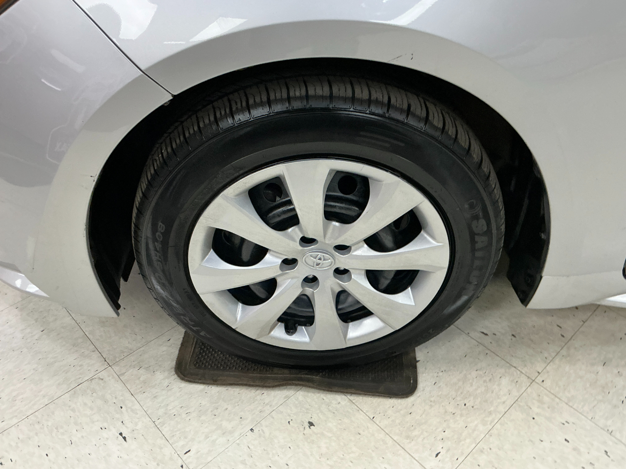 Toyota Corolla LE CVT (Natl) 2024