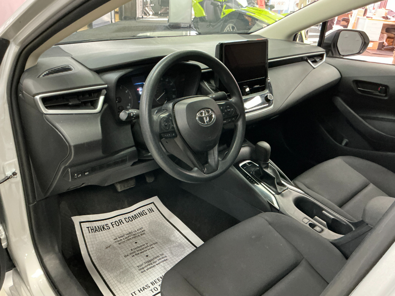 Toyota Corolla LE CVT (Natl) 2024