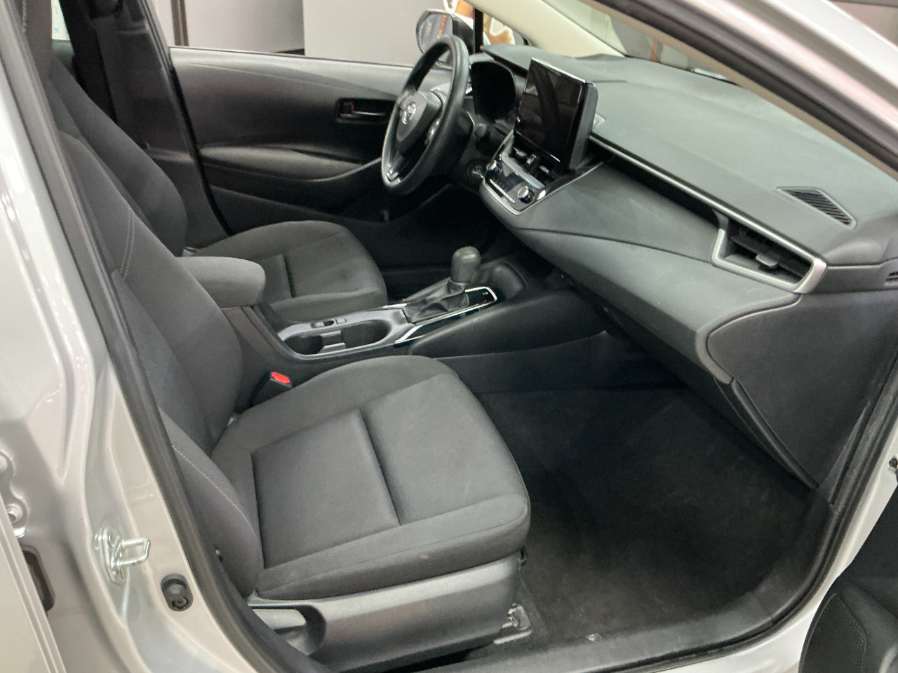 Toyota Corolla LE CVT (Natl) 2024