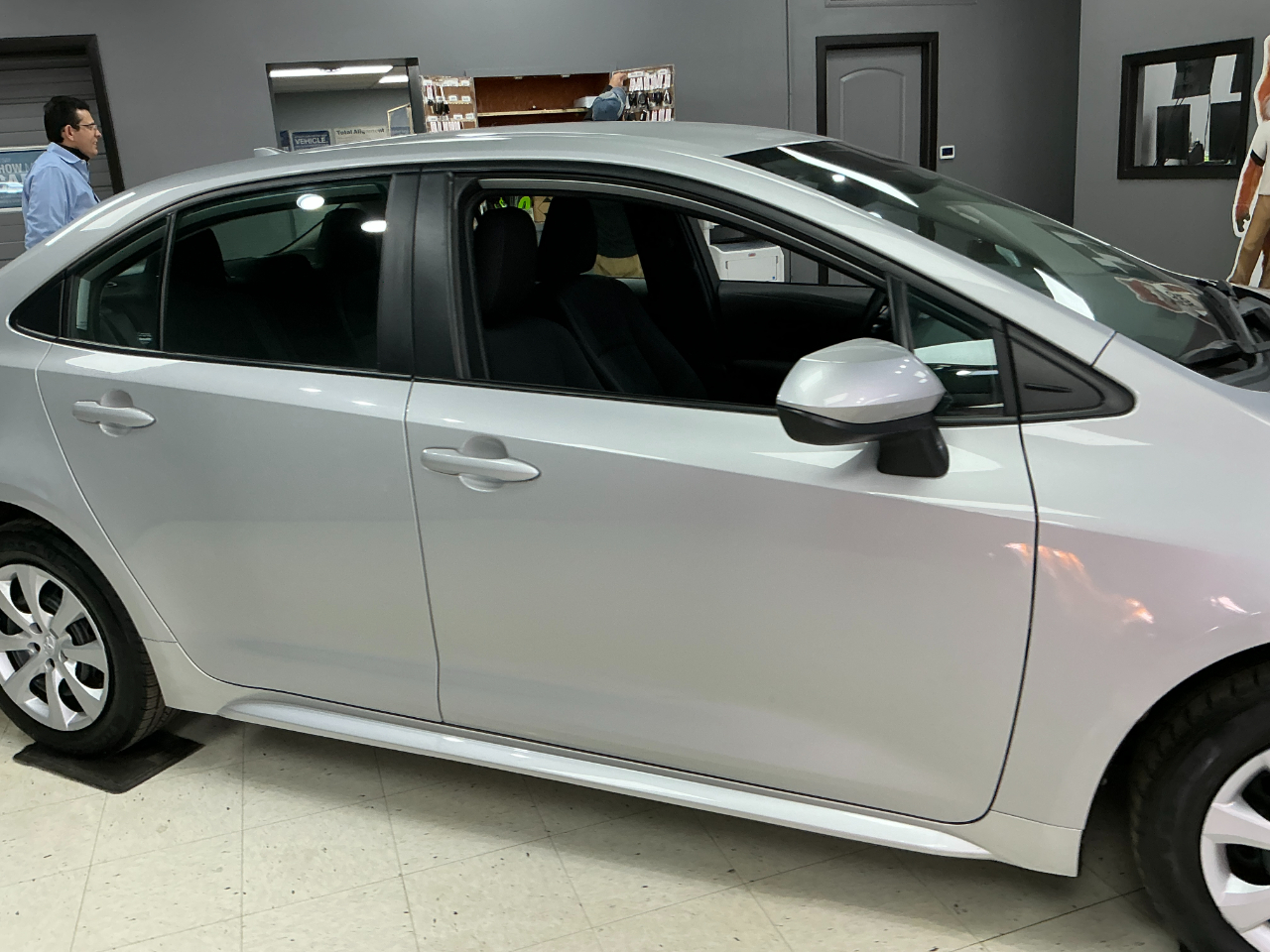 Toyota Corolla LE CVT (Natl) 2024