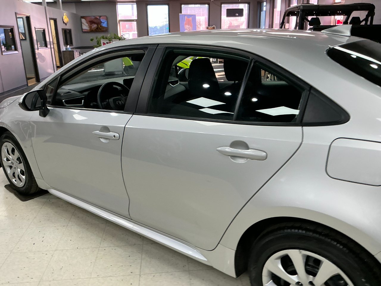 Toyota Corolla LE CVT (Natl) 2024