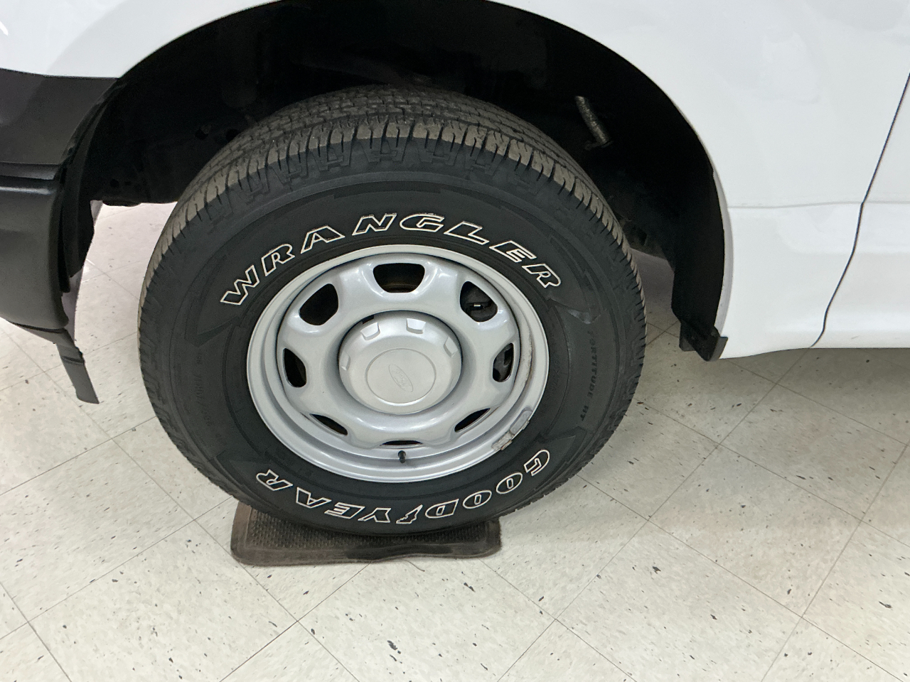 Ford F-150 XL SuperCab Long Bed 4WD 2018