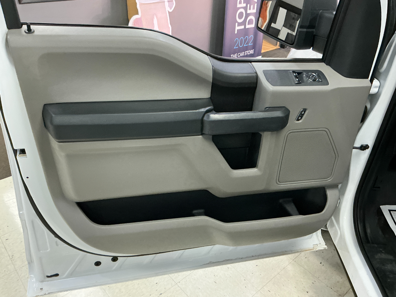 Ford F-150 XL SuperCab Long Bed 4WD 2018