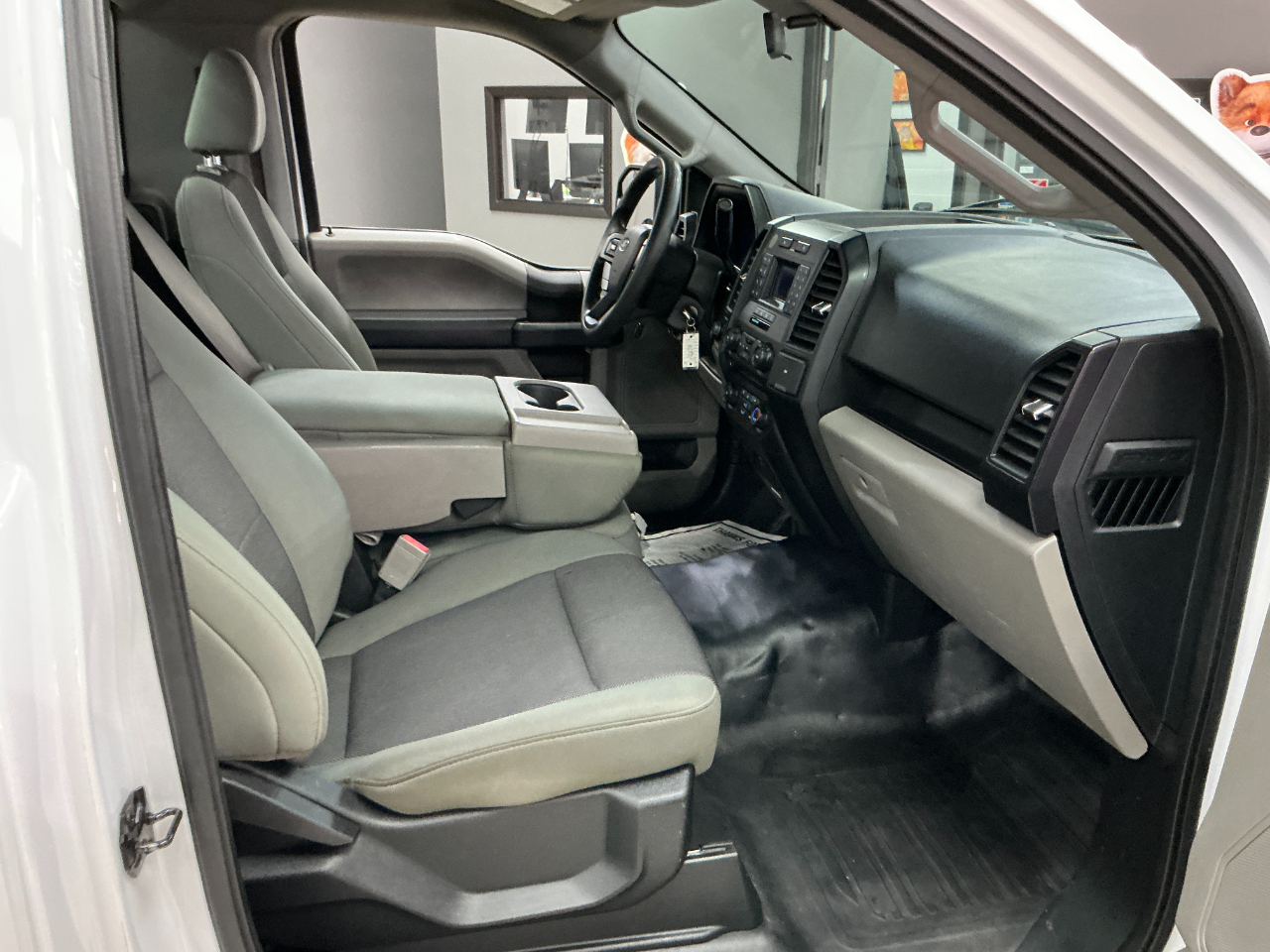 Ford F-150 XL SuperCab Long Bed 4WD 2018