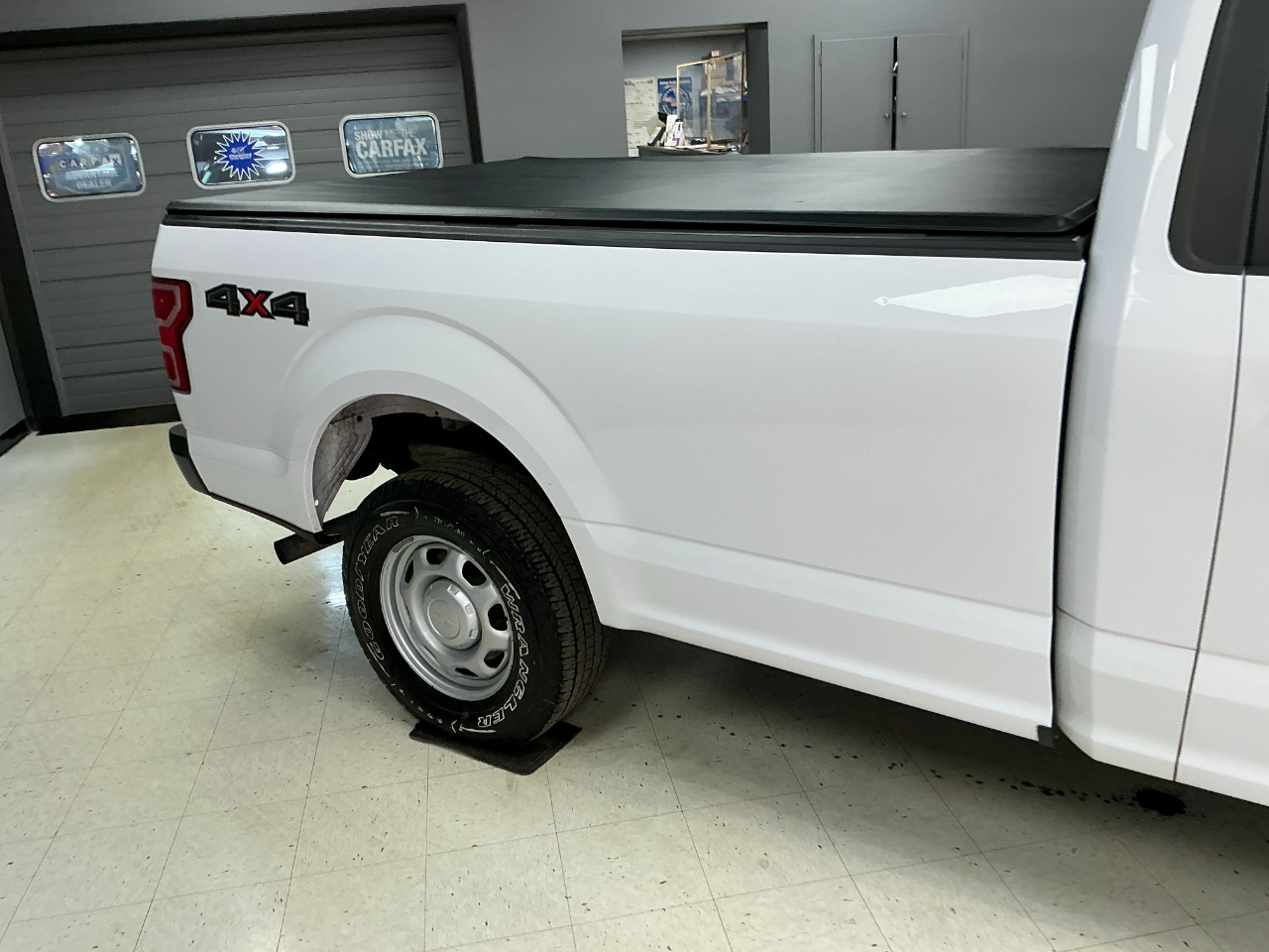 Ford F-150 XL SuperCab Long Bed 4WD 2018