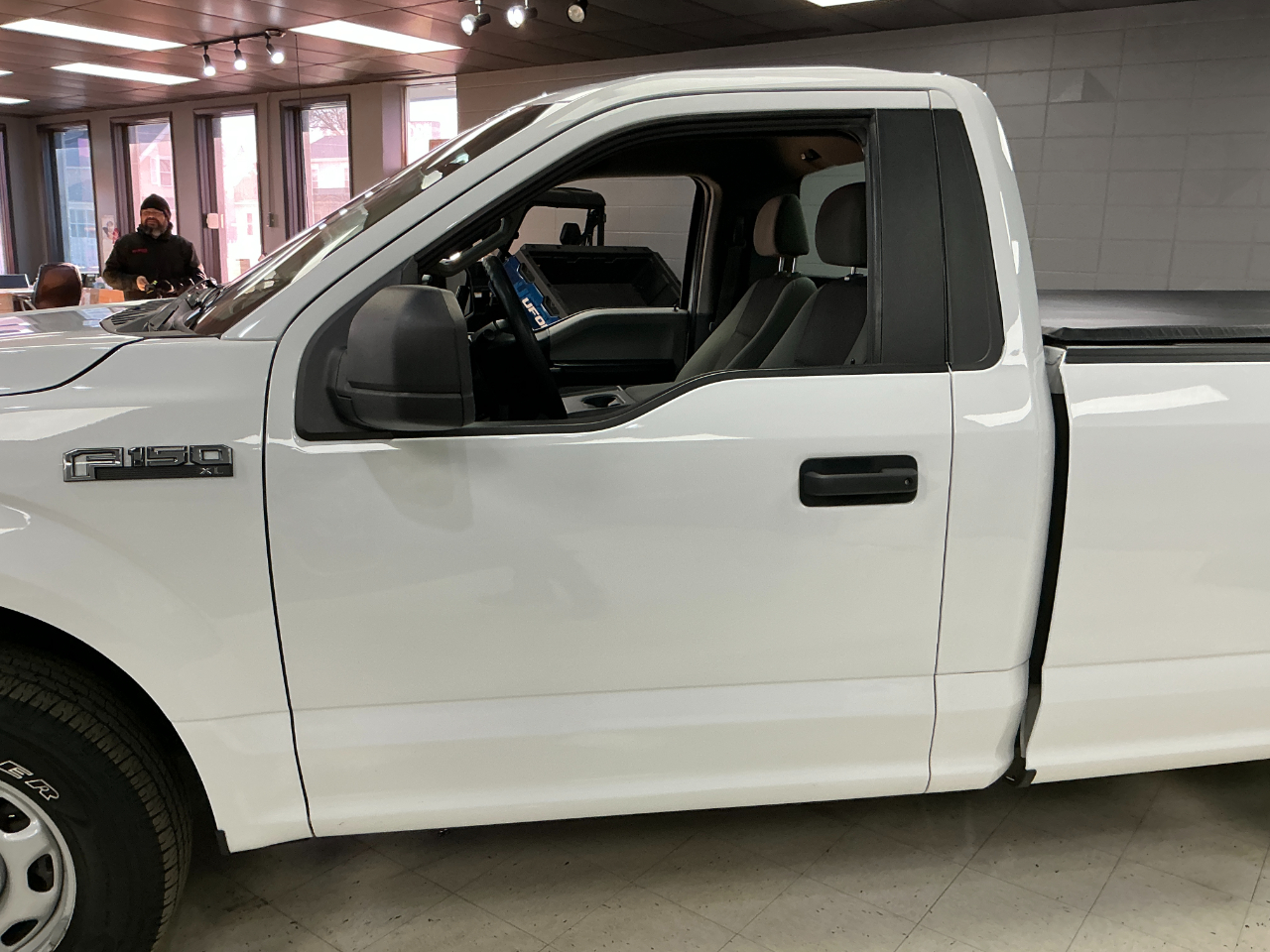Ford F-150 XL SuperCab Long Bed 4WD 2018