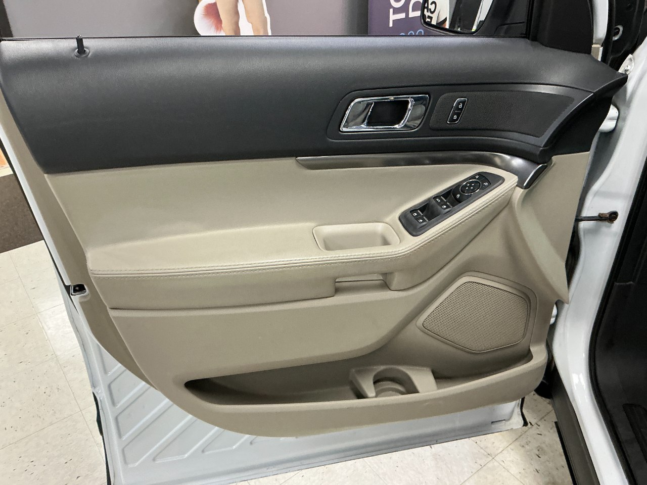 Ford Explorer 4WD 4dr Base 2014