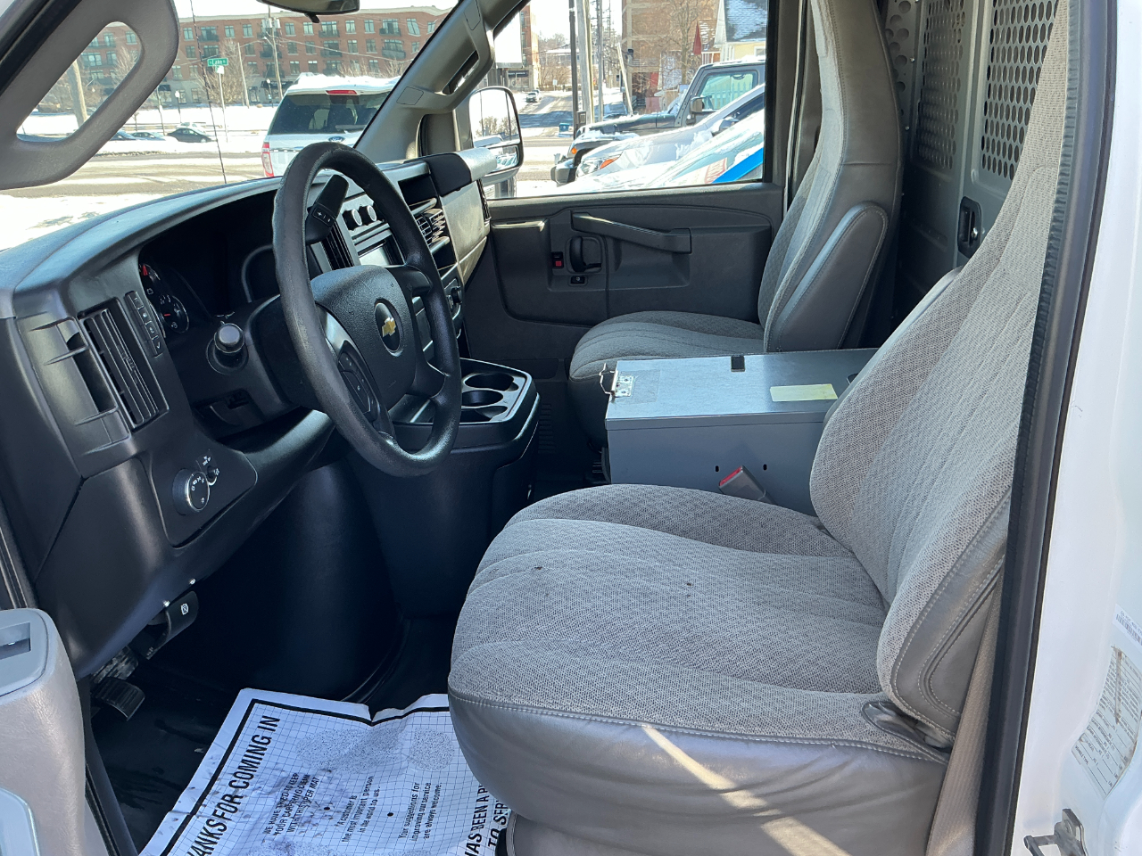 Chevrolet Express Cargo Van RWD 3500 135" 2016