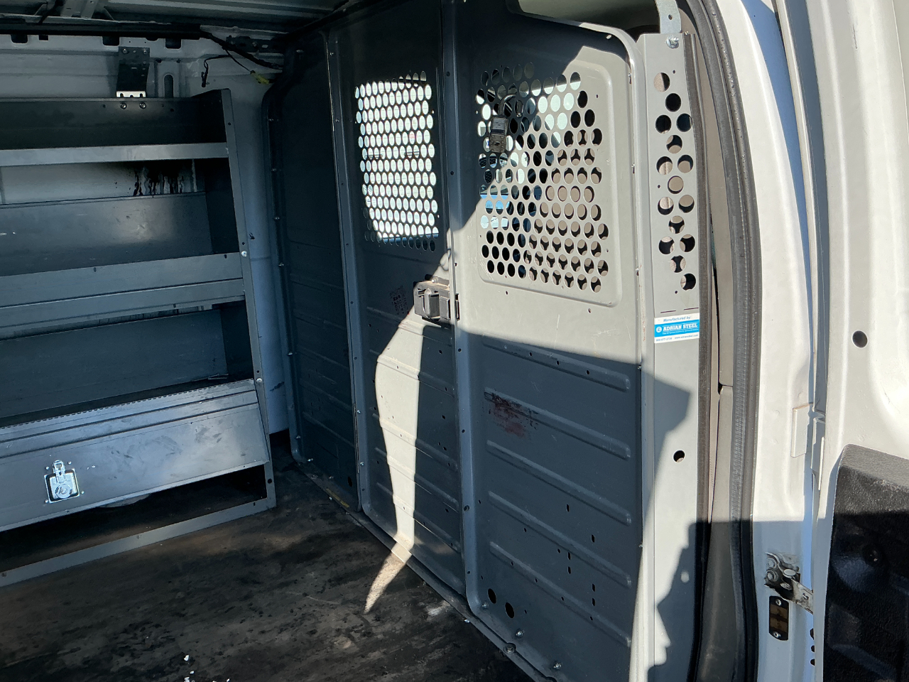 Chevrolet Express Cargo Van RWD 3500 135" 2016