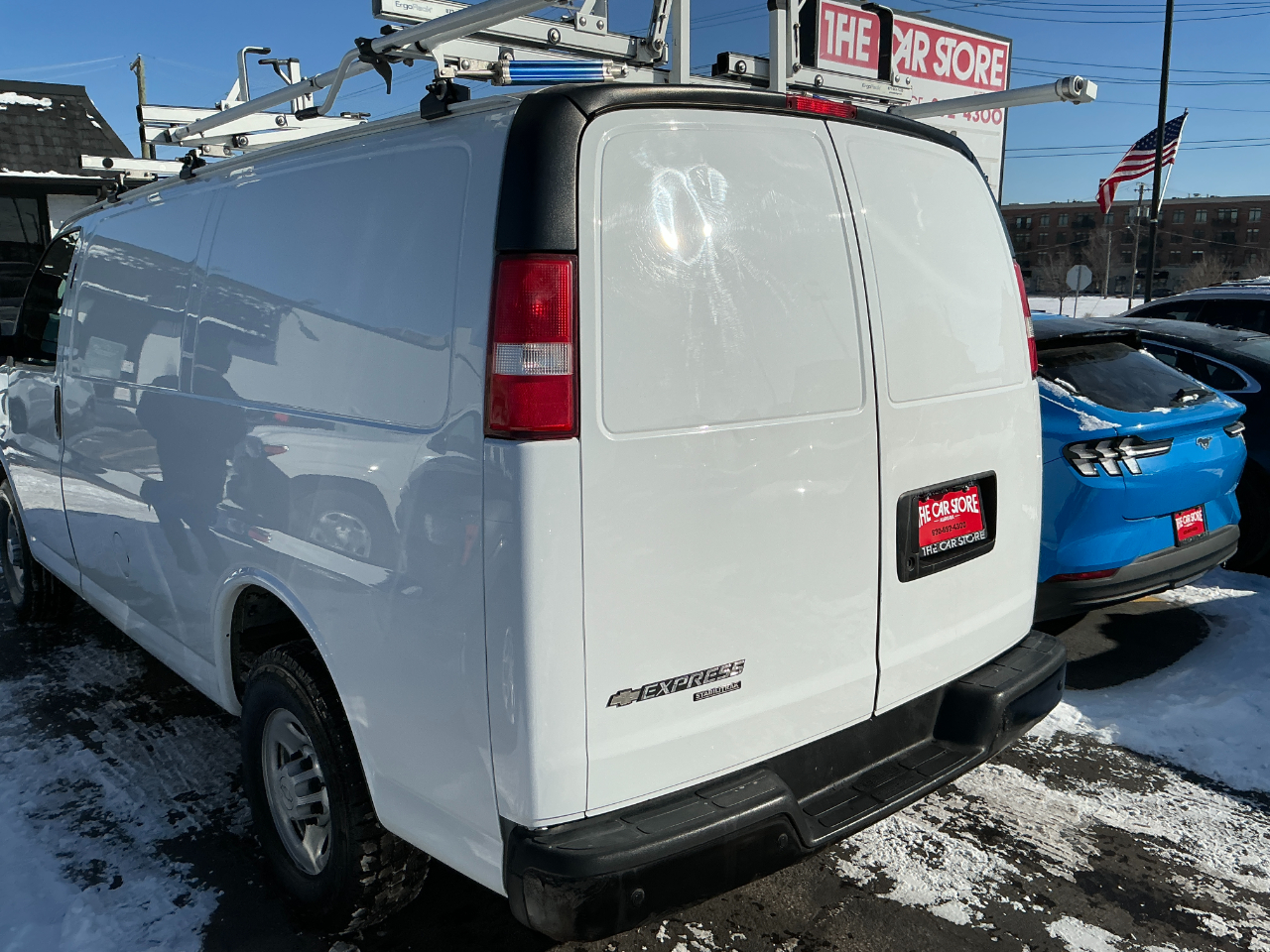 Chevrolet Express Cargo Van RWD 3500 135" 2016