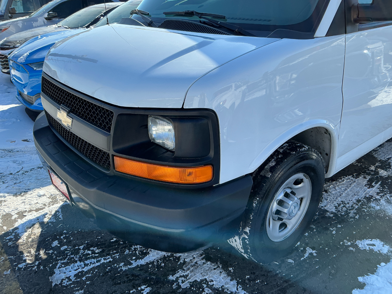 Chevrolet Express Cargo Van RWD 3500 135" 2016