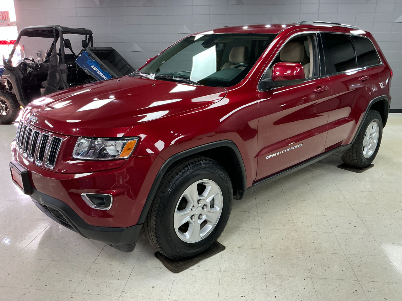 Jeep Grand Cherokee RWD 4dr Laredo 2014