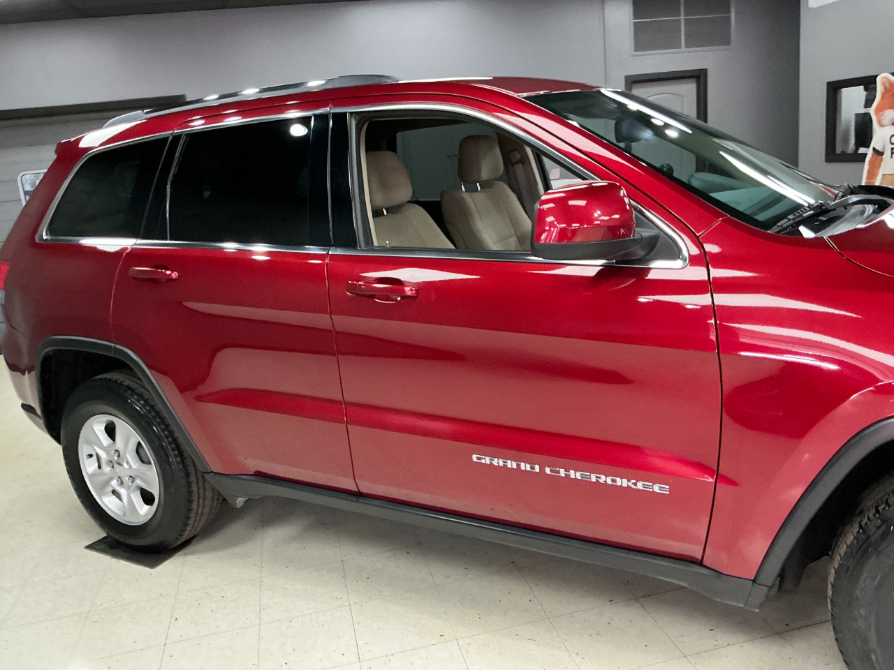 Jeep Grand Cherokee RWD 4dr Laredo 2014