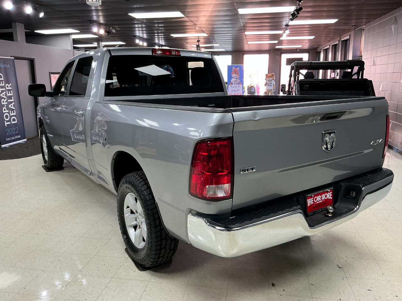 RAM 1500 Classic SLT 4x4 Crew Cab 6'4" Box 2021