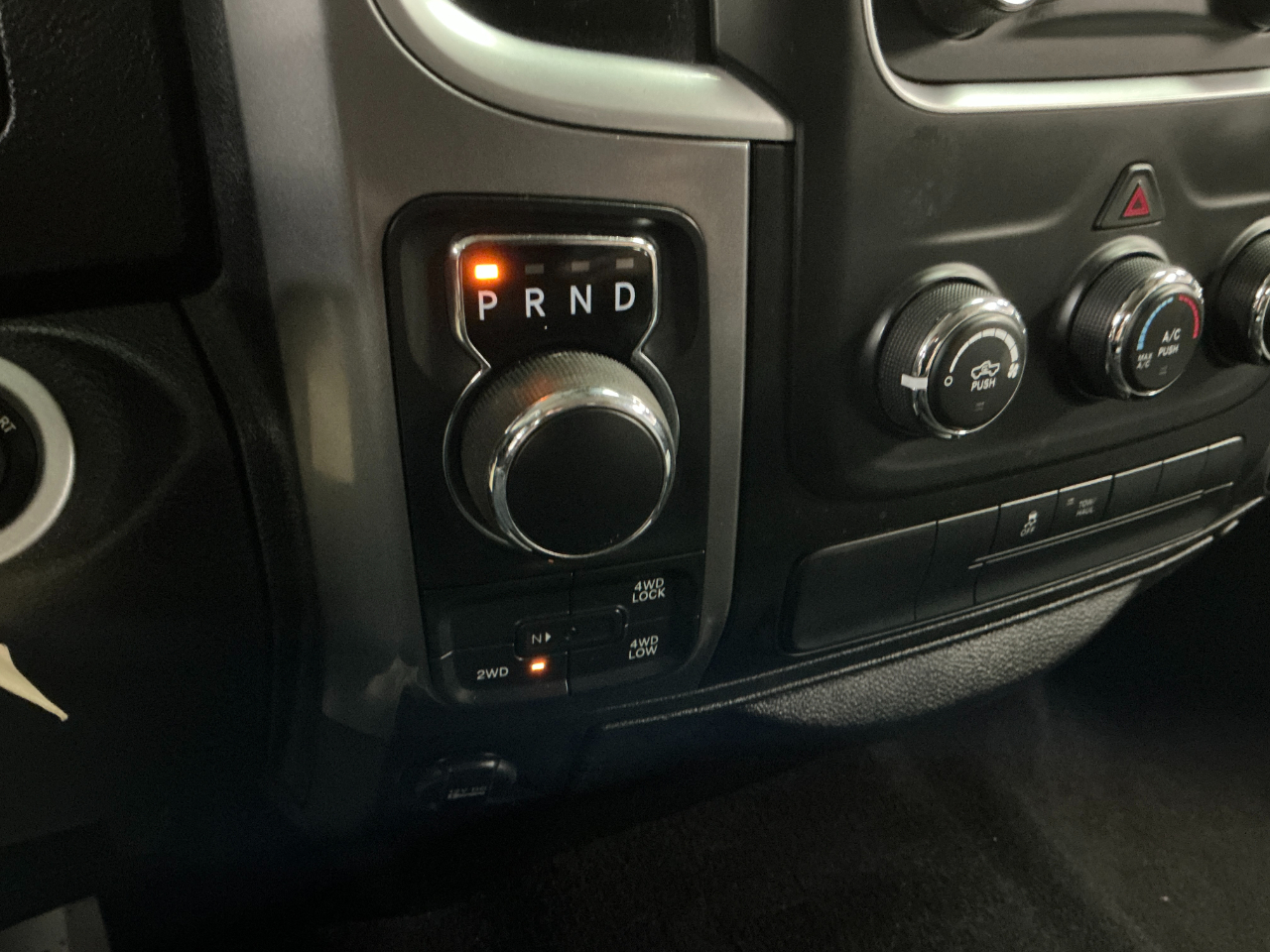 RAM 1500 Classic SLT 4x4 Crew Cab 6'4" Box 2021