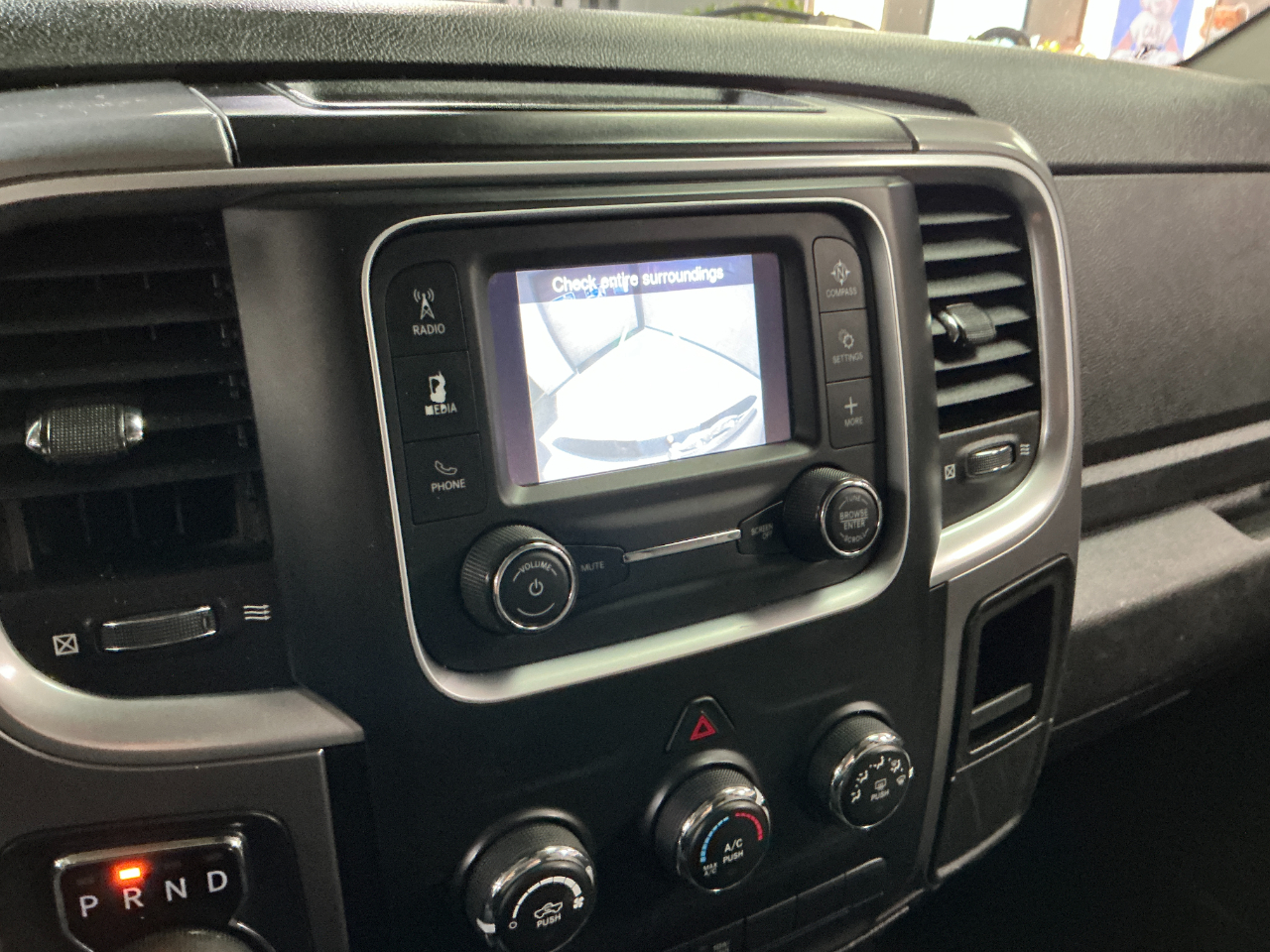 RAM 1500 Classic SLT 4x4 Crew Cab 6'4" Box 2021