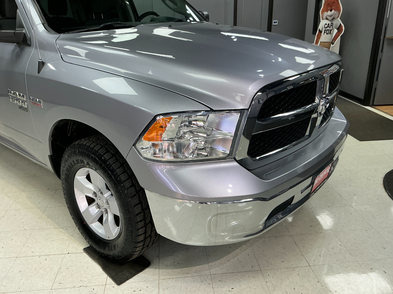 RAM 1500 Classic SLT 4x4 Crew Cab 6'4" Box 2021