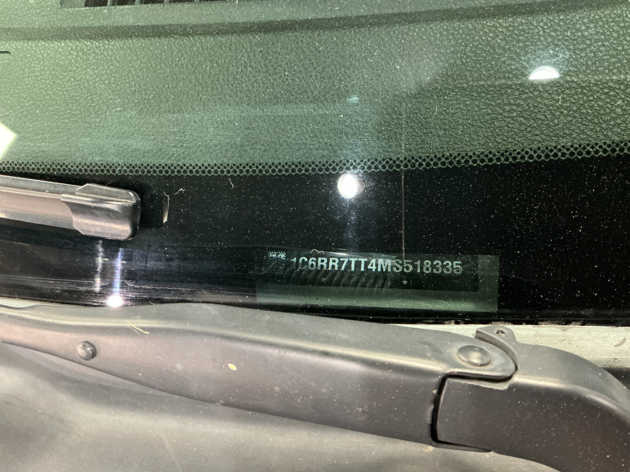 RAM 1500 Classic SLT 4x4 Crew Cab 6'4" Box 2021