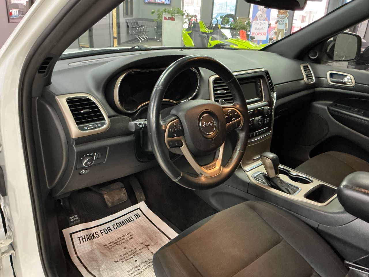 Jeep Grand Cherokee 4WD 4dr Laredo 2016