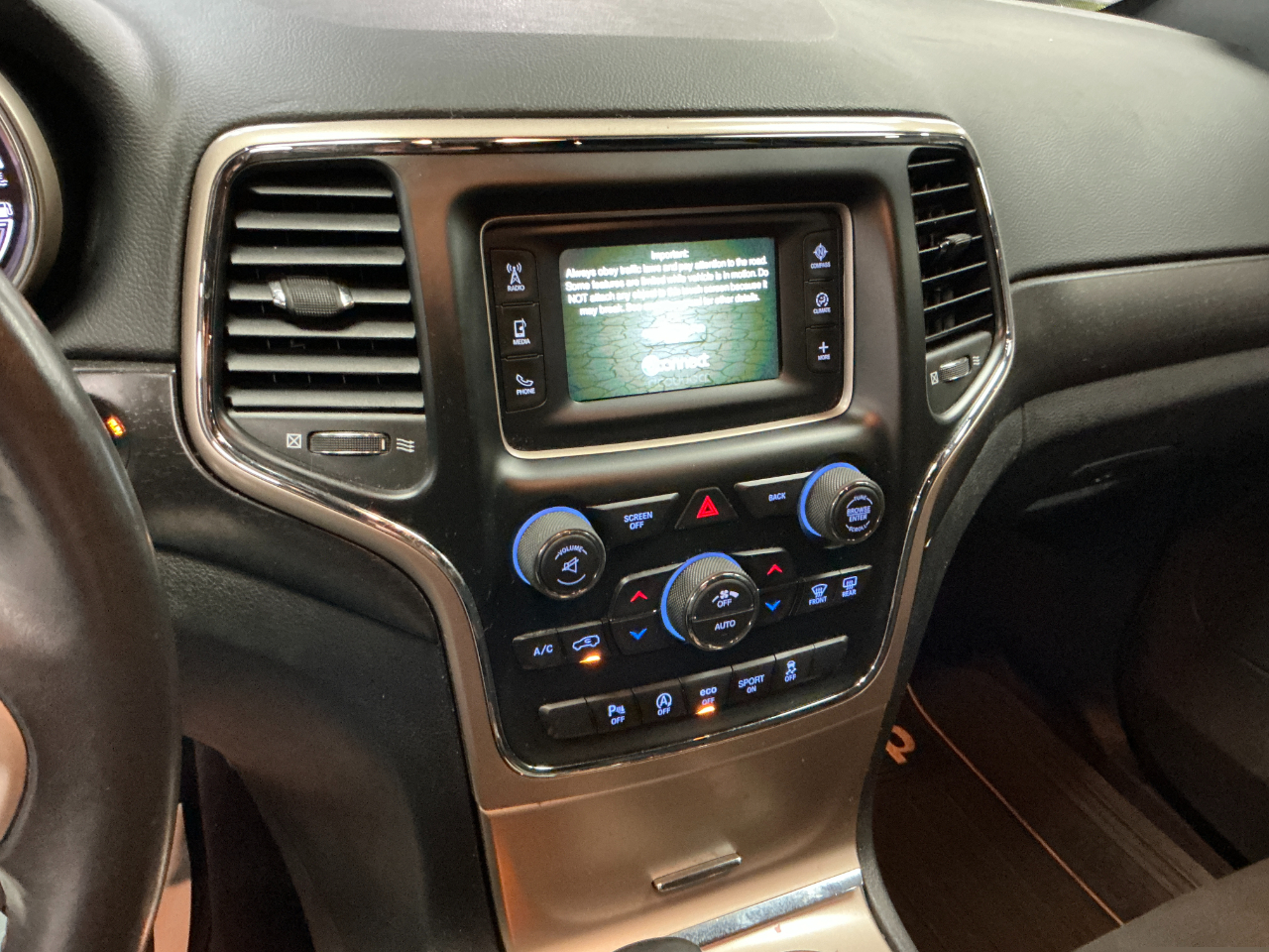 Jeep Grand Cherokee 4WD 4dr Laredo 2016