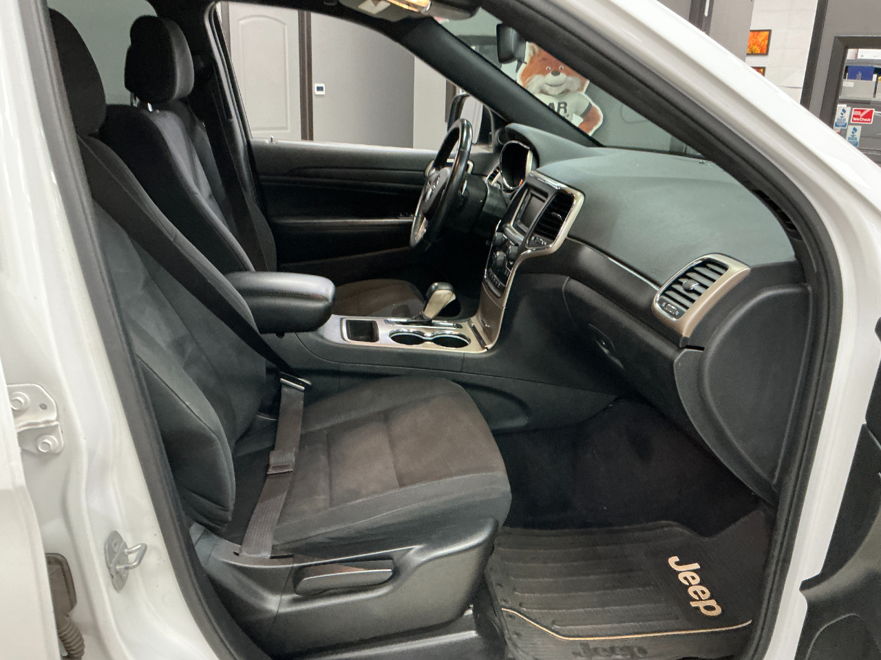 Jeep Grand Cherokee 4WD 4dr Laredo 2016