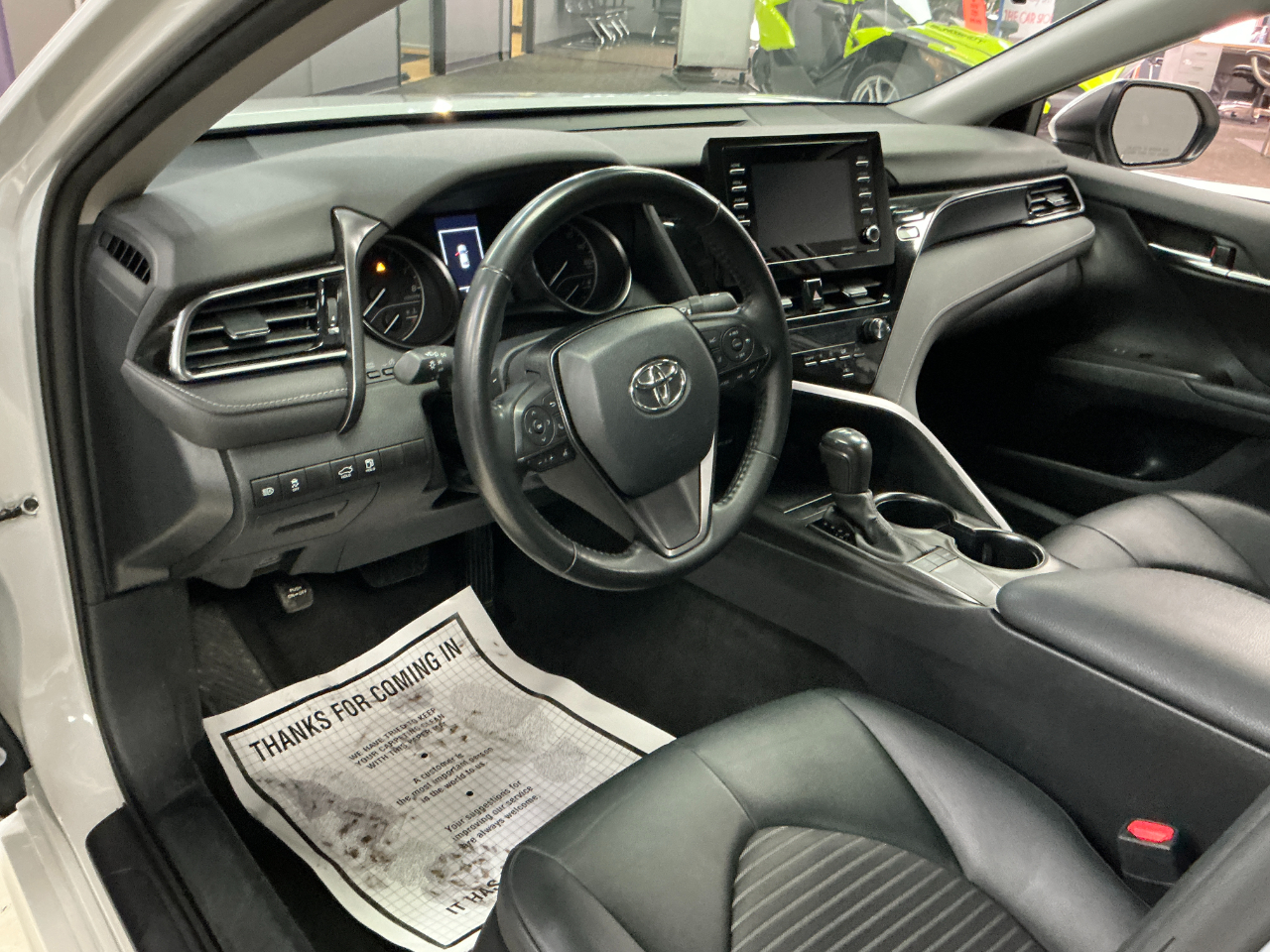 Toyota Camry SE Auto (Natl) 2024