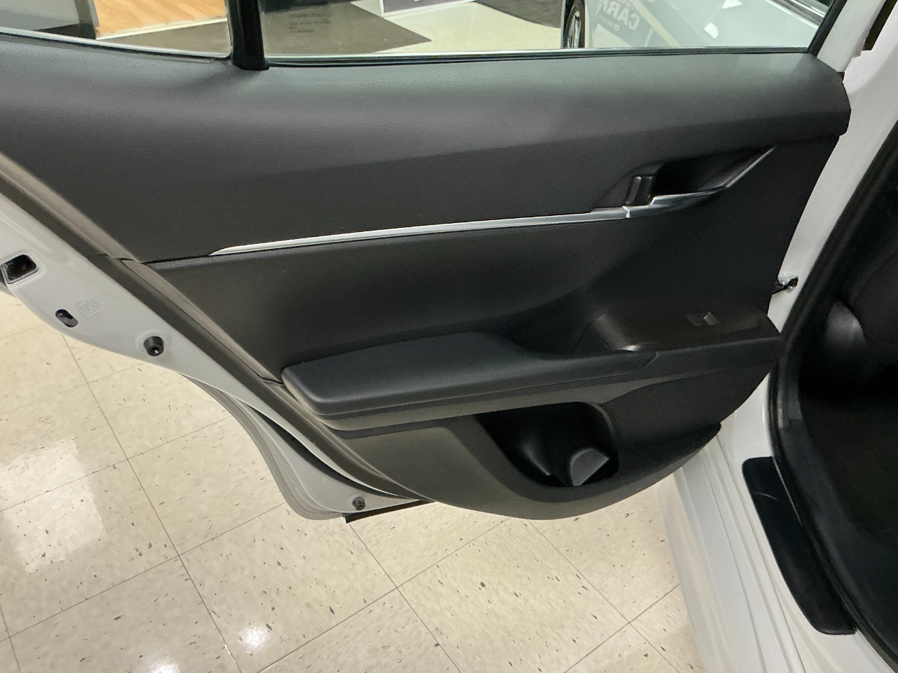 Toyota Camry SE Auto (Natl) 2024