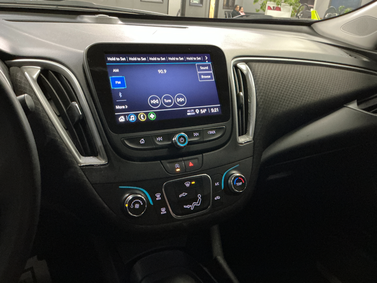 Chevrolet Malibu 4dr Sdn RS 2024