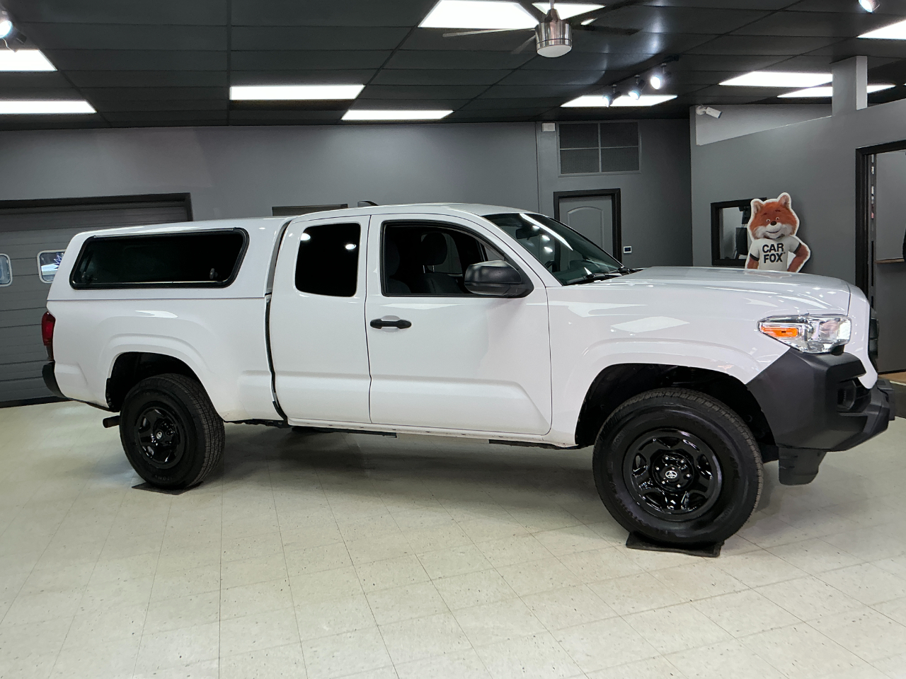 Toyota Tacoma 2WD SR Access Cab 6' Bed I4 AT (Natl) 2022