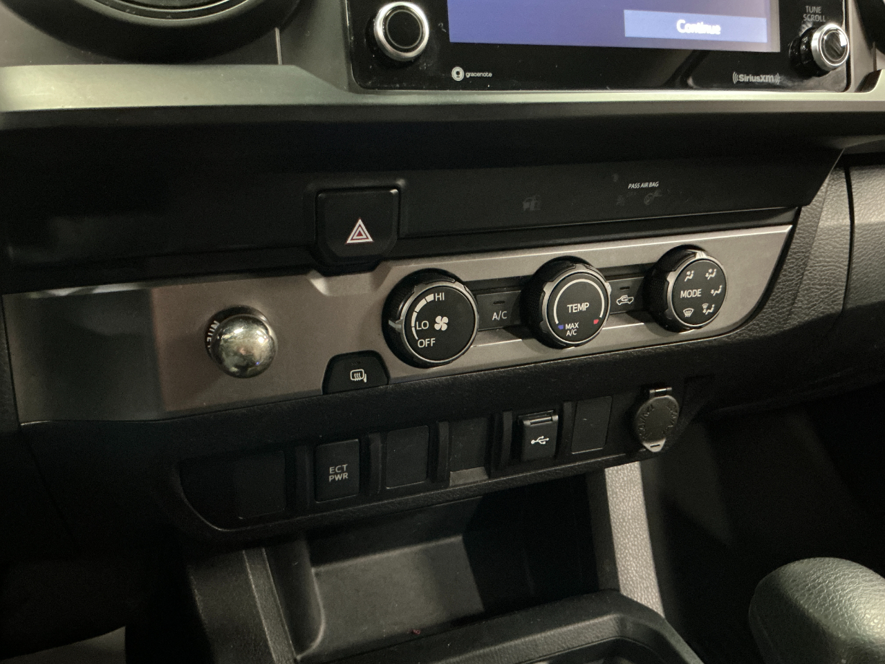 Toyota Tacoma 2WD SR Access Cab 6' Bed I4 AT (Natl) 2022