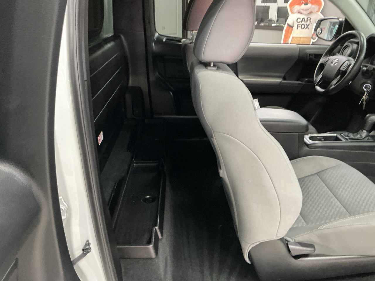 Toyota Tacoma 2WD SR Access Cab 6' Bed I4 AT (Natl) 2022