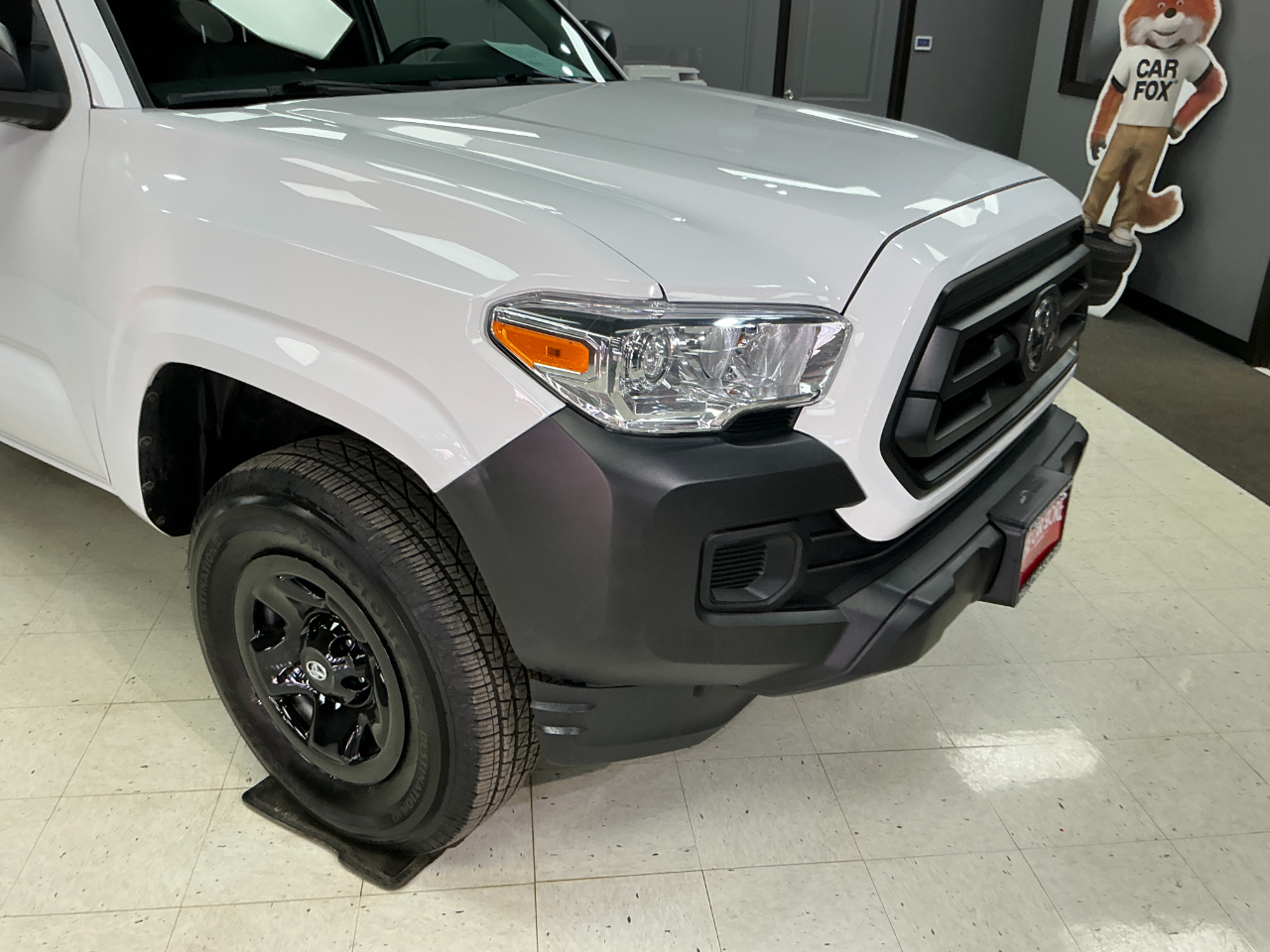Toyota Tacoma 2WD SR Access Cab 6' Bed I4 AT (Natl) 2022