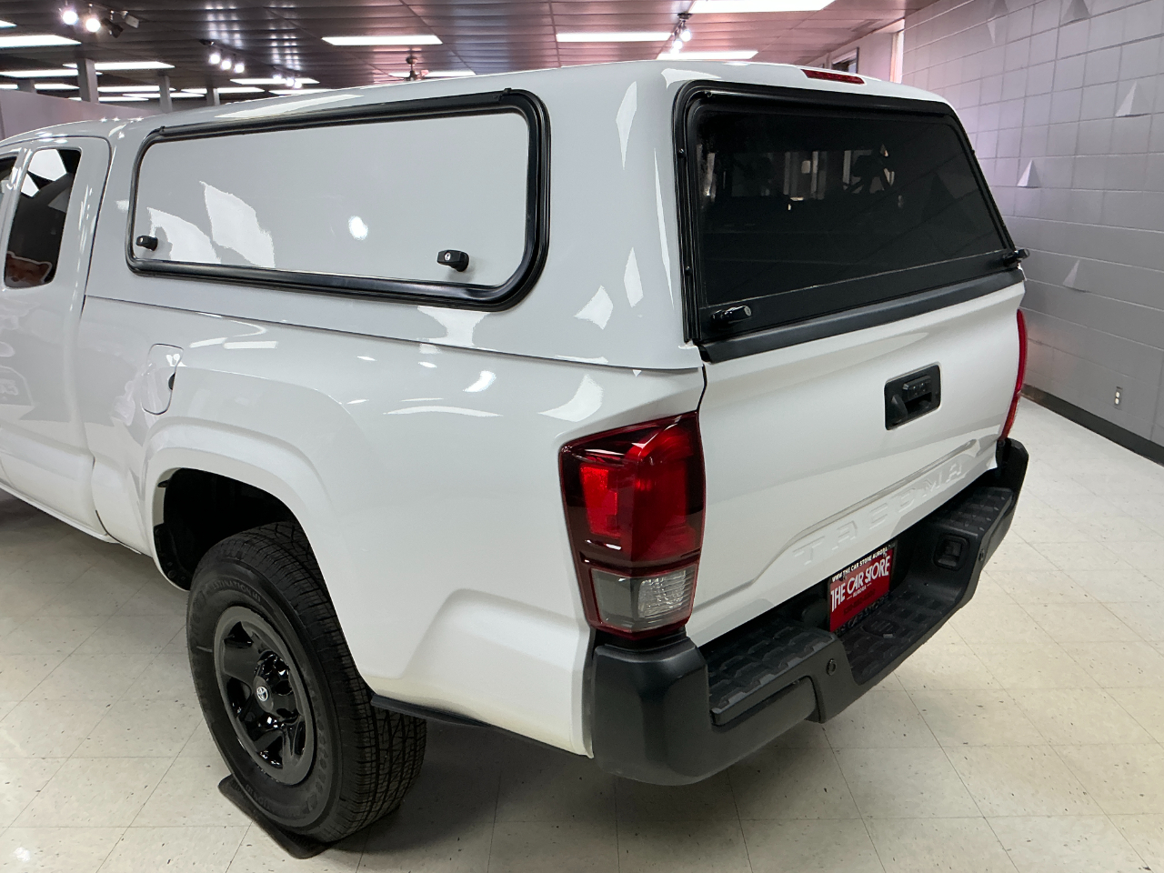 Toyota Tacoma 2WD SR Access Cab 6' Bed I4 AT (Natl) 2022
