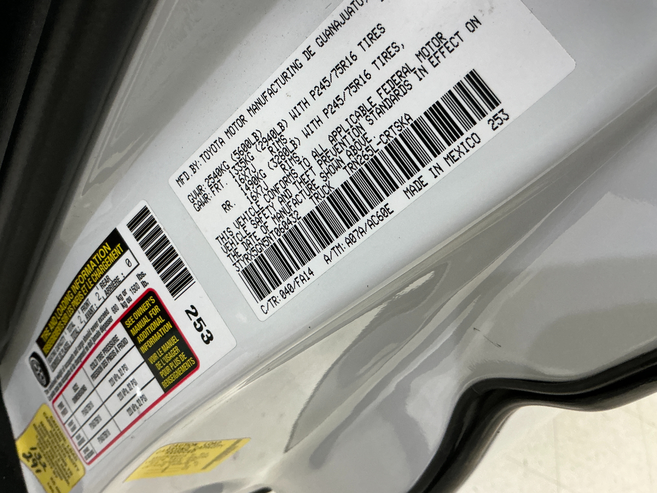 Toyota Tacoma 2WD SR Access Cab 6' Bed I4 AT (Natl) 2022