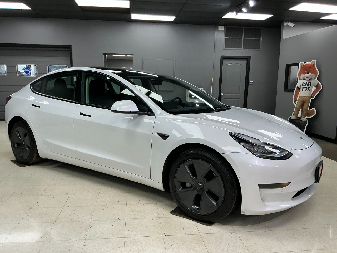 Tesla Model 3 Standard Range Plus RWD 2021
