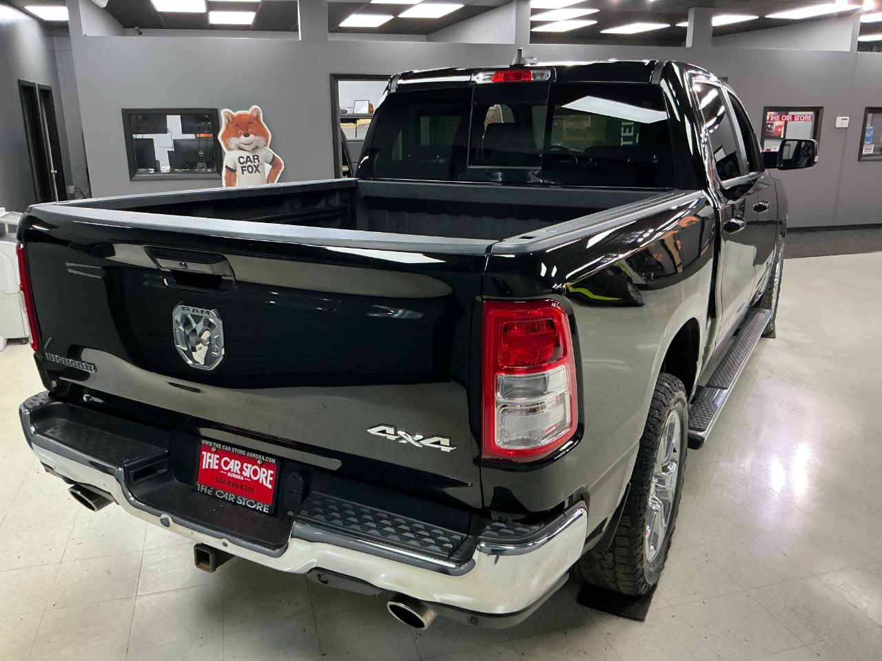 RAM 1500 Big Horn 4x4 Crew Cab 5'7" Box 2022