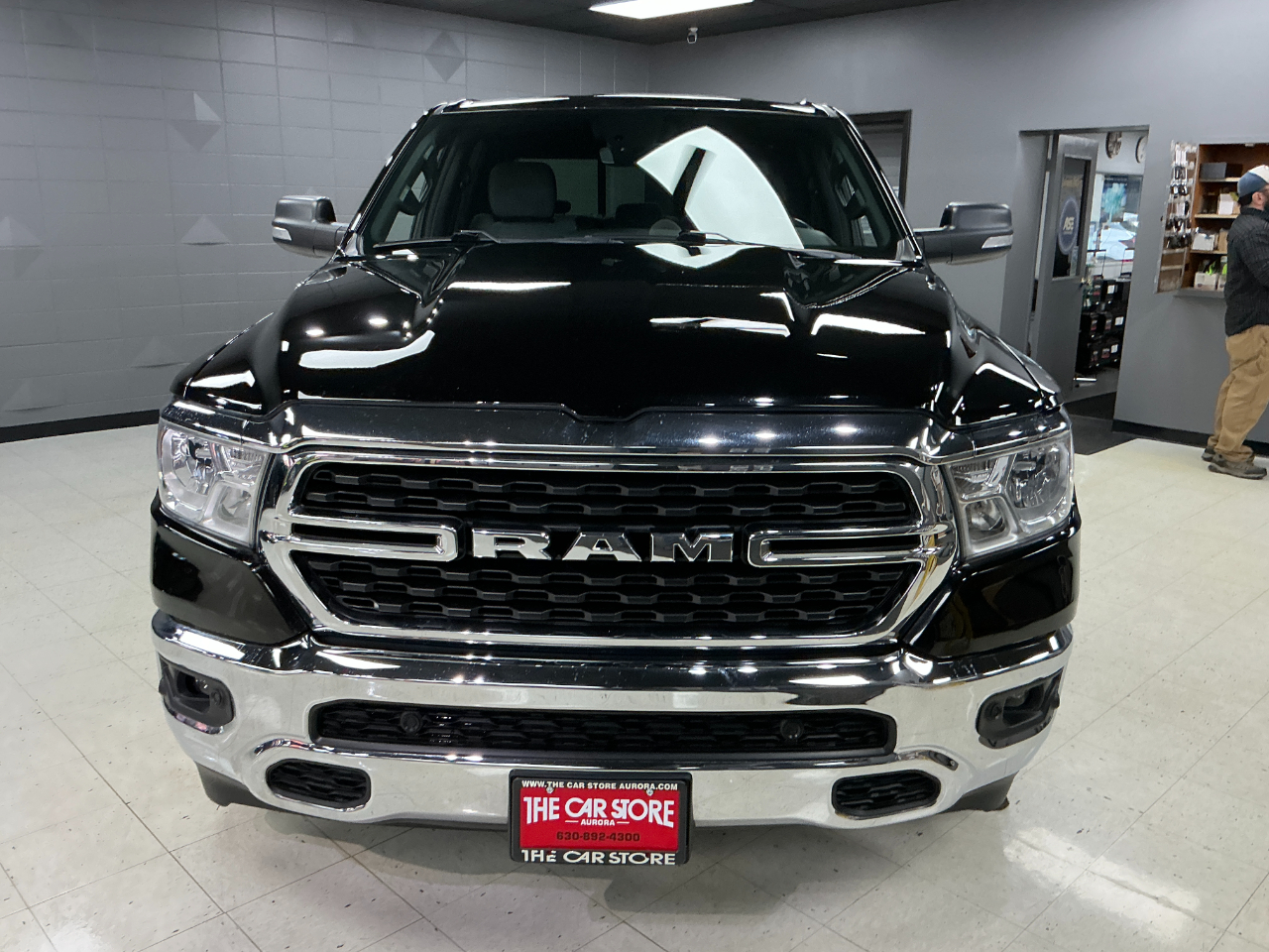 RAM 1500 Big Horn 4x4 Crew Cab 5'7" Box 2022