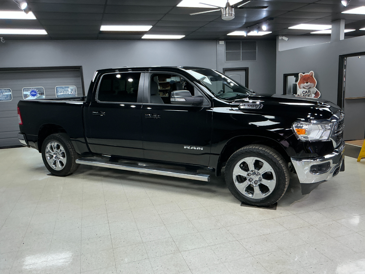 RAM 1500 Big Horn 4x4 Crew Cab 5'7" Box 2022