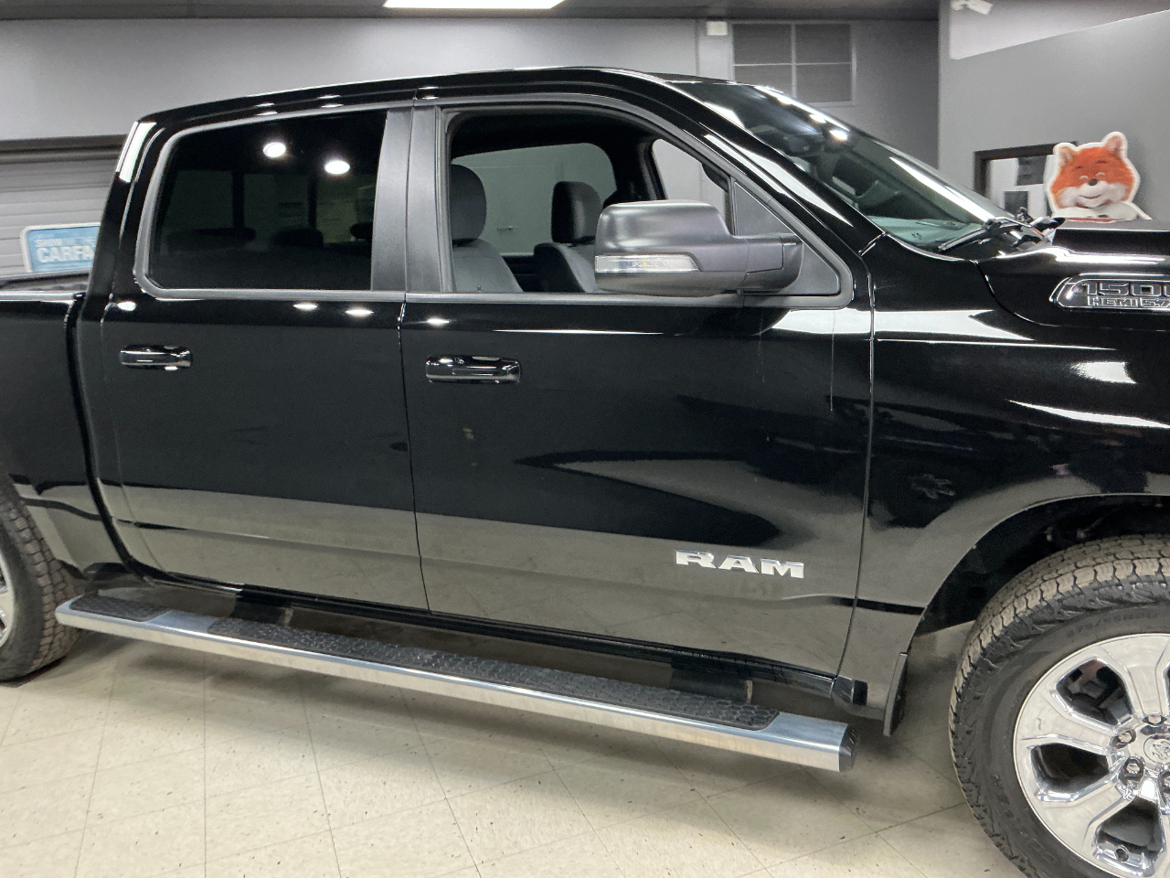 RAM 1500 Big Horn 4x4 Crew Cab 5'7" Box 2022