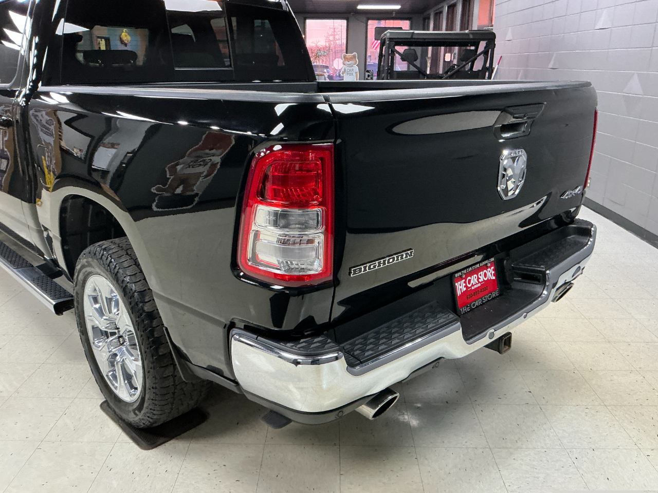 RAM 1500 Big Horn 4x4 Crew Cab 5'7" Box 2022