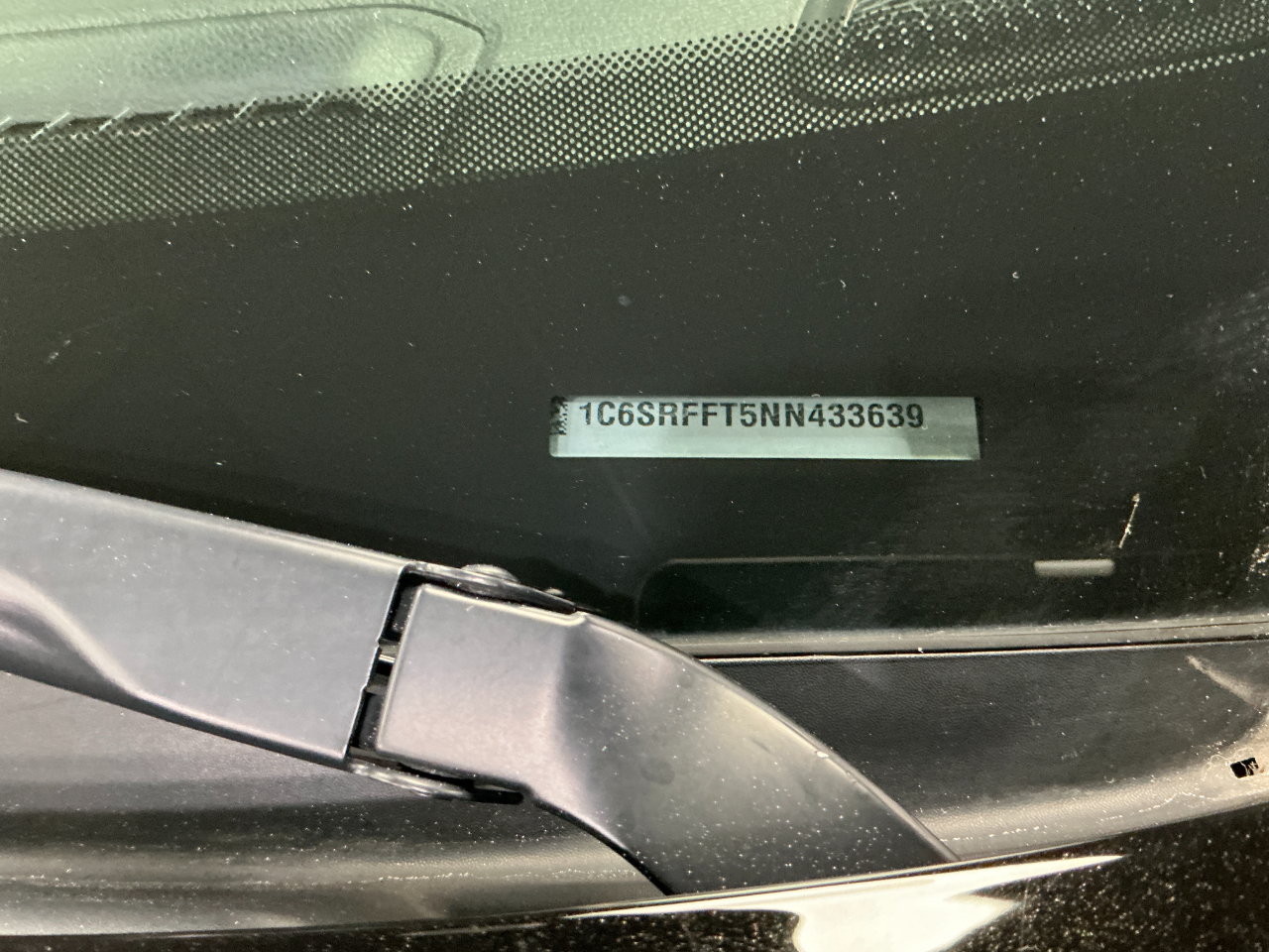 RAM 1500 Big Horn 4x4 Crew Cab 5'7" Box 2022