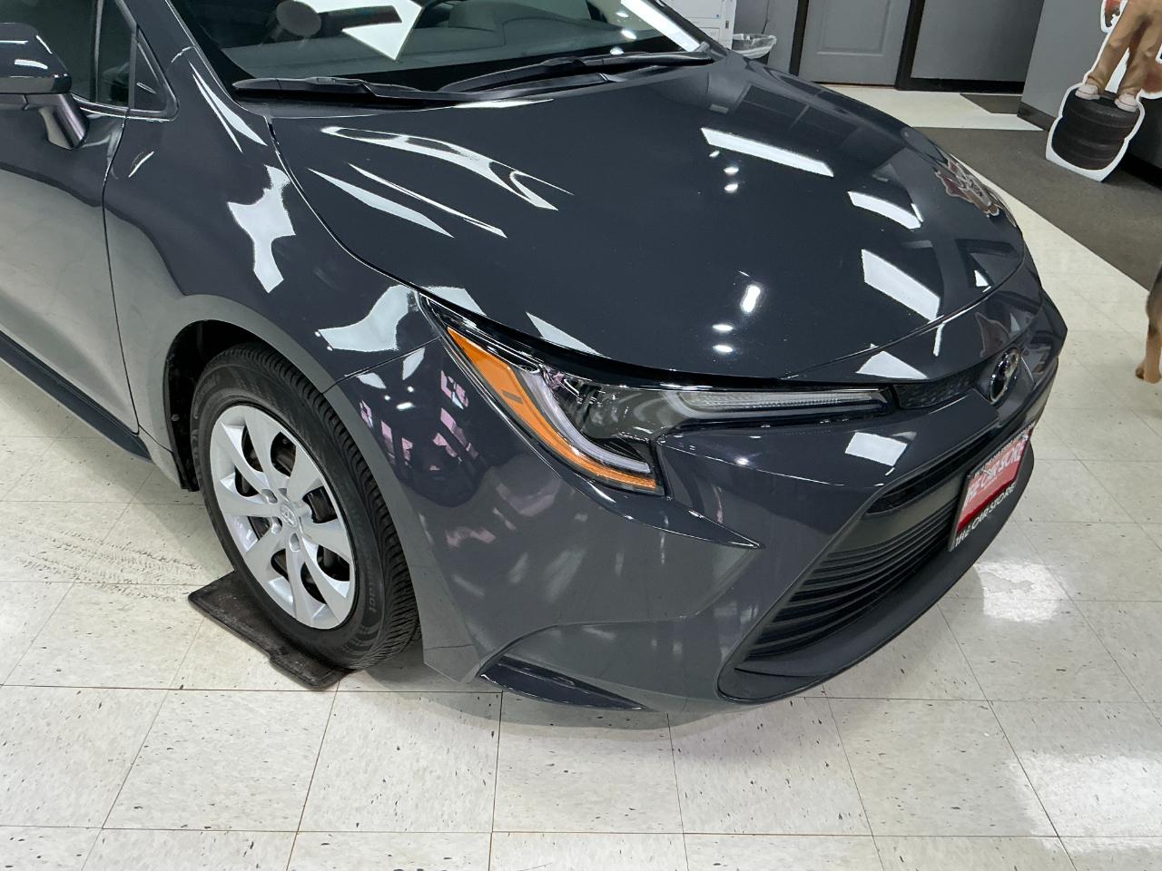 Toyota Corolla LE CVT (Natl) 2024