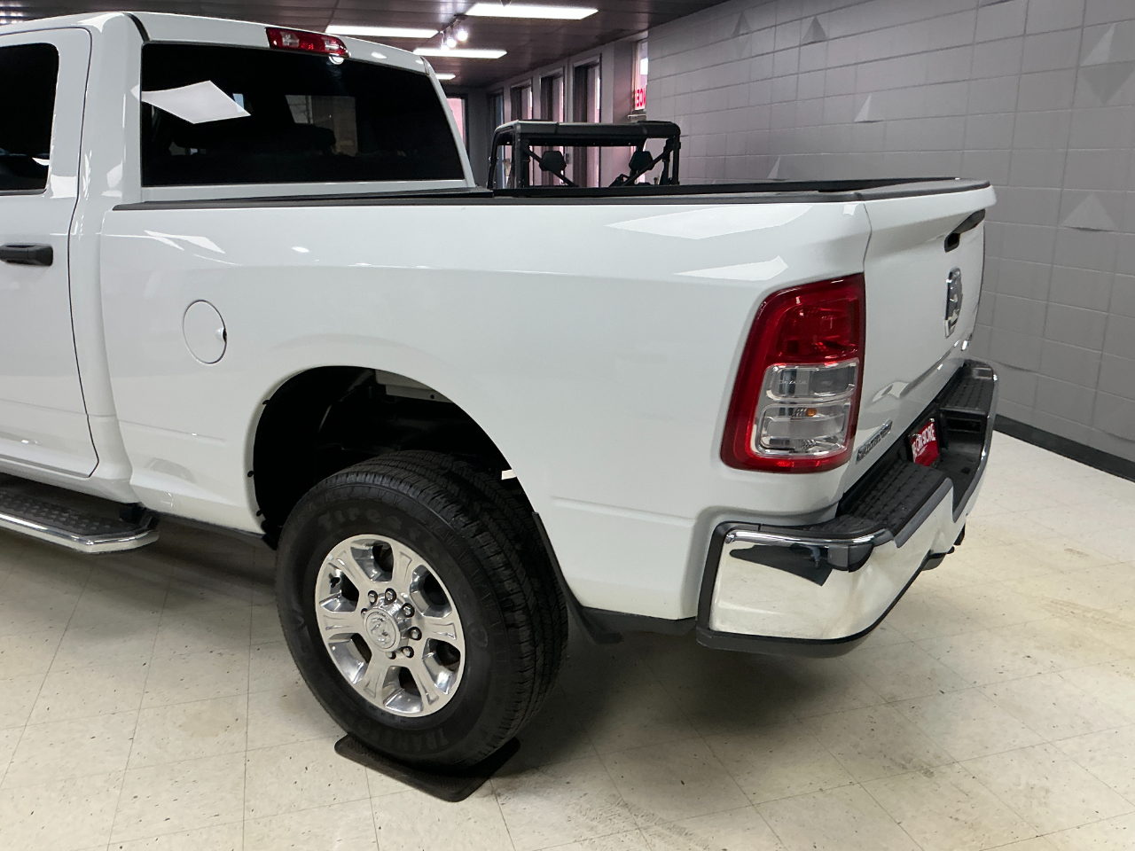 RAM 2500 Big Horn 4x4 Crew Cab 6'4" Box 2024