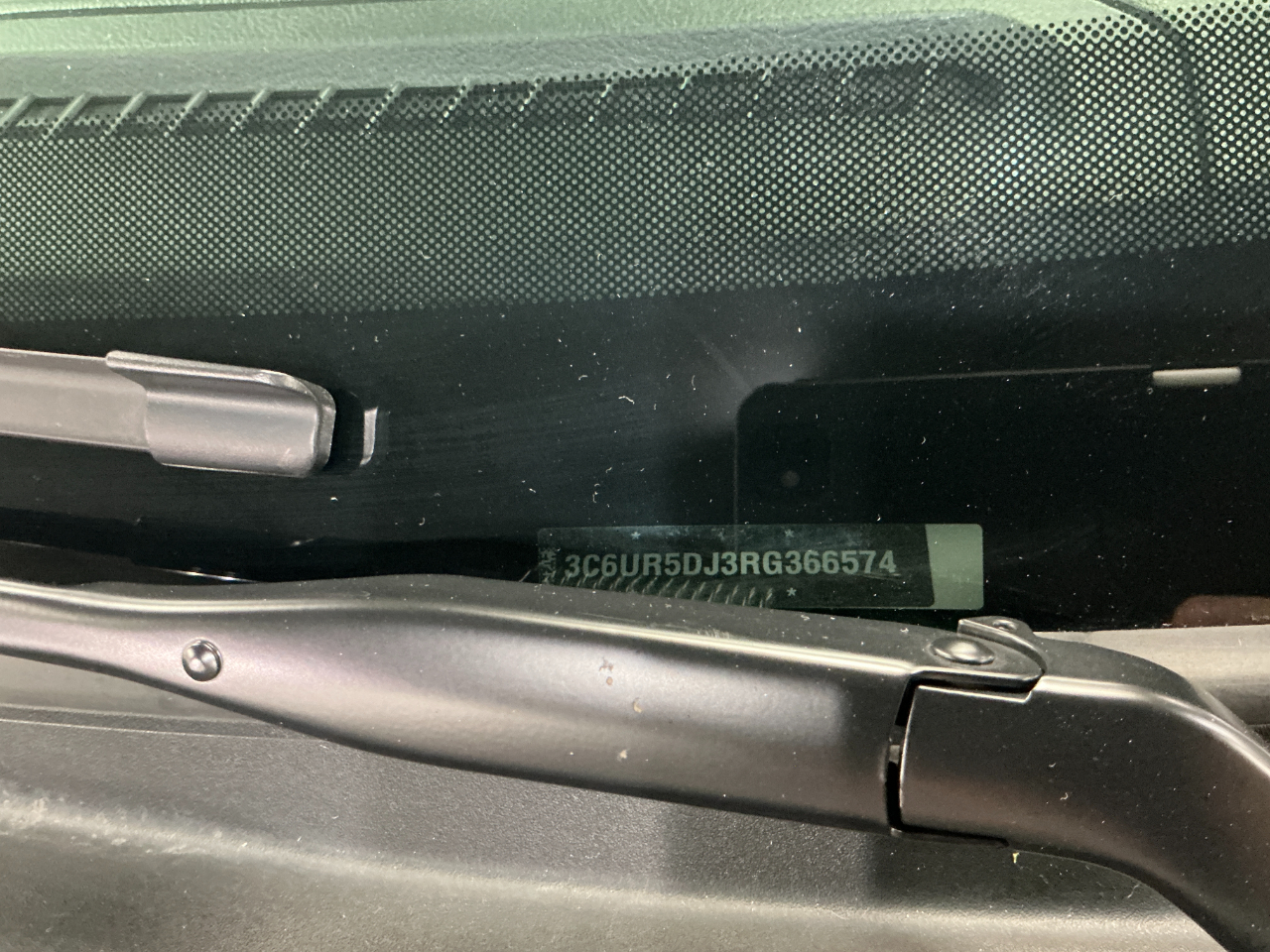 RAM 2500 Big Horn 4x4 Crew Cab 6'4" Box 2024