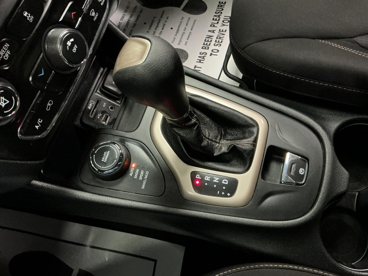 Jeep Cherokee 4WD 4dr Latitude 2015