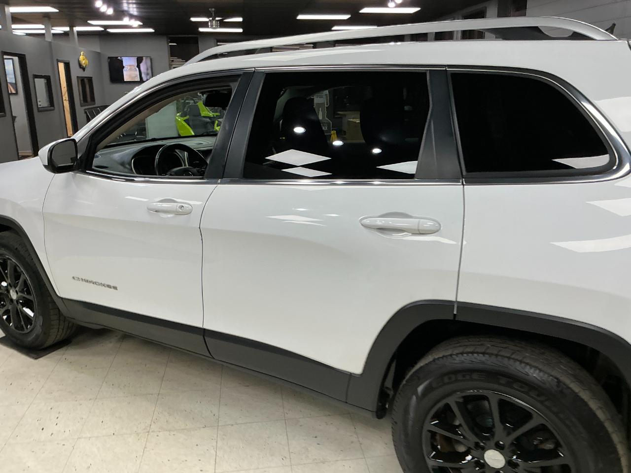 Jeep Cherokee 4WD 4dr Latitude 2015