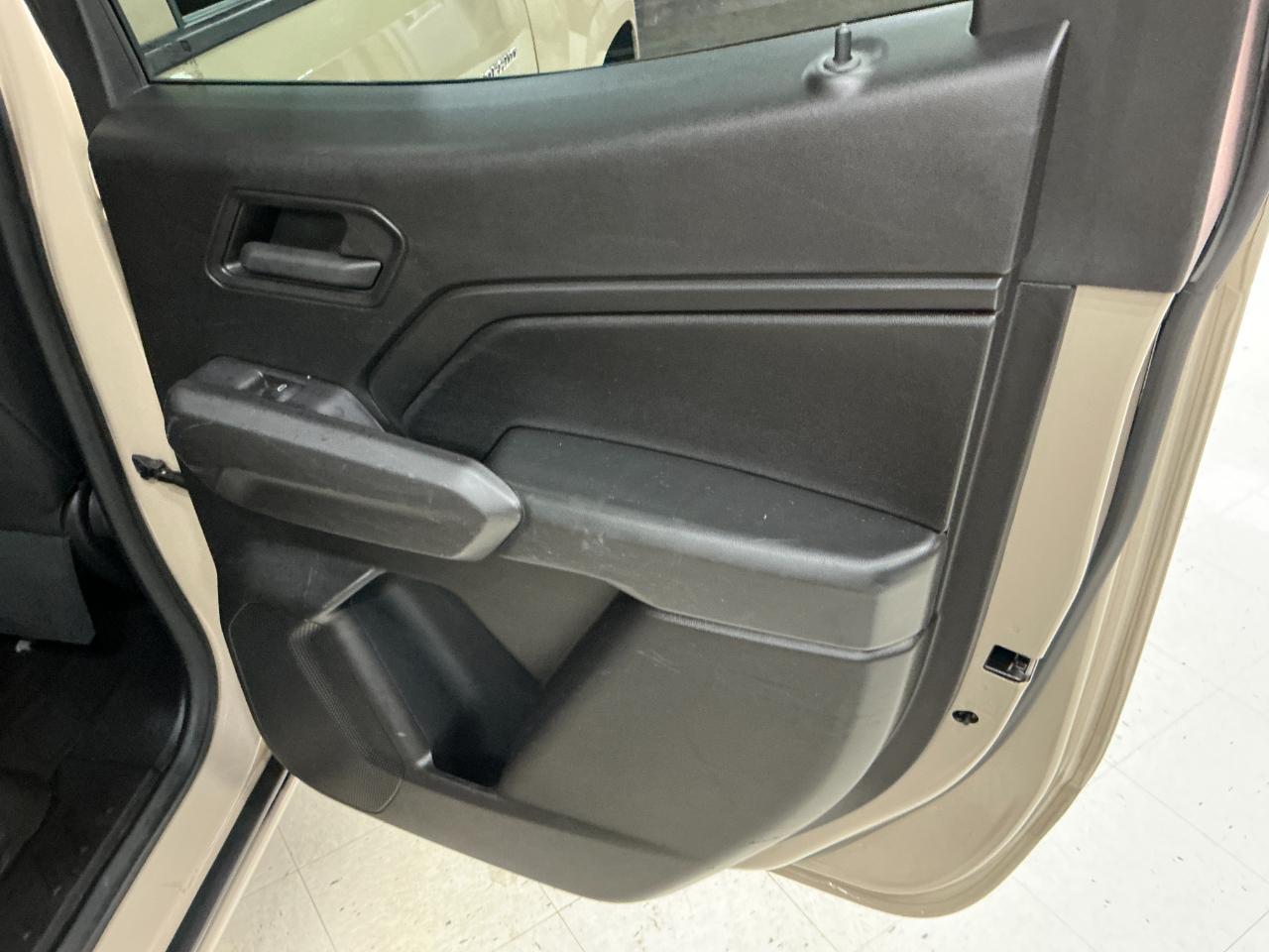 Chevrolet Colorado 2WD Crew Cab WT 2023