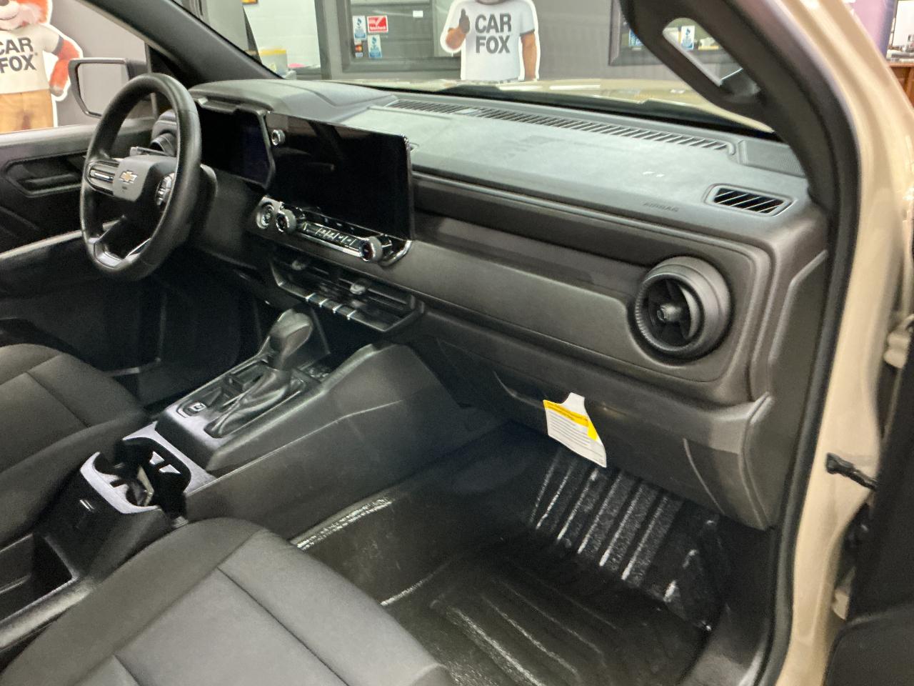 Chevrolet Colorado 2WD Crew Cab WT 2023