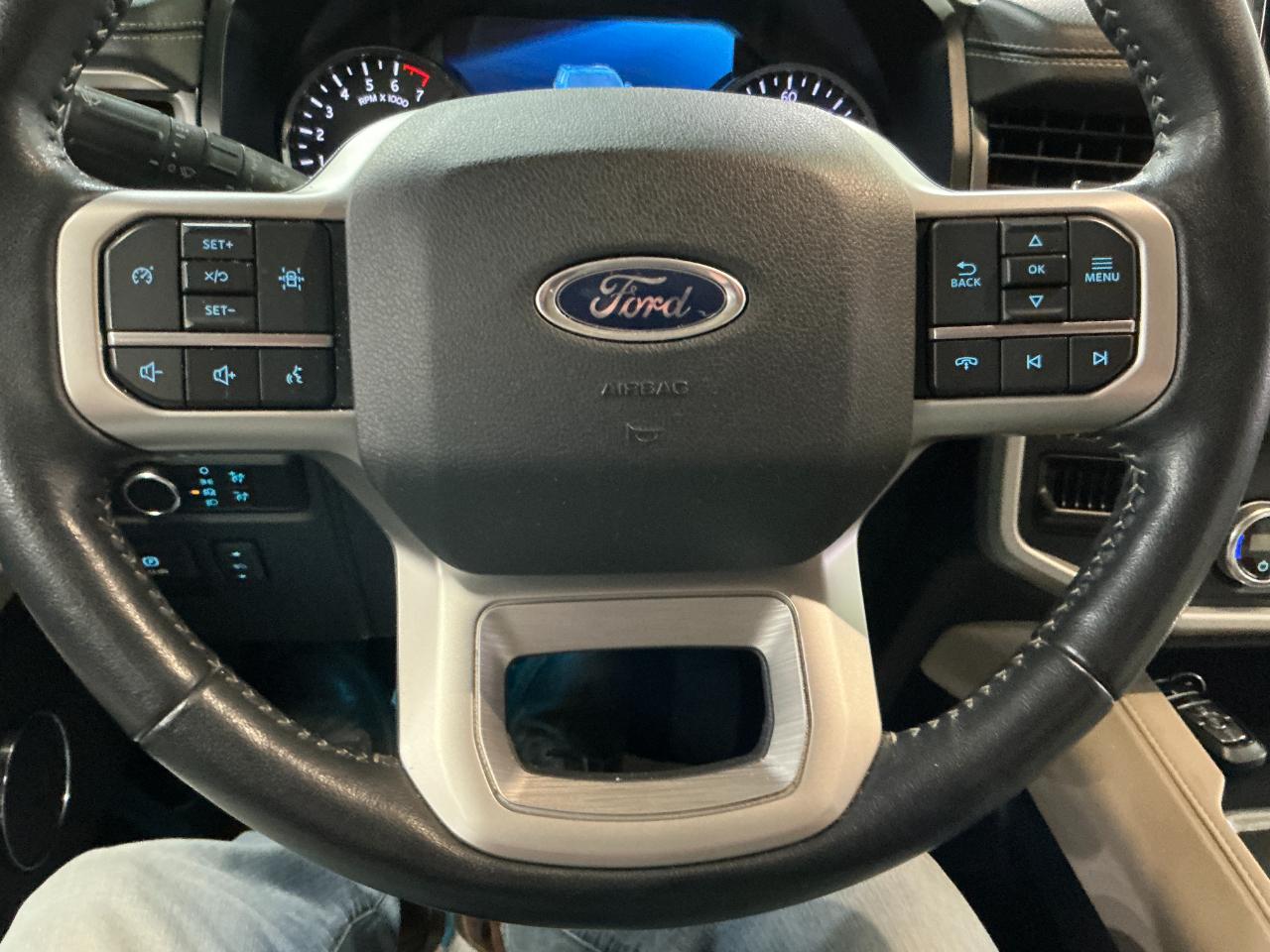 Ford Expedition Max XLT 4x4 2023